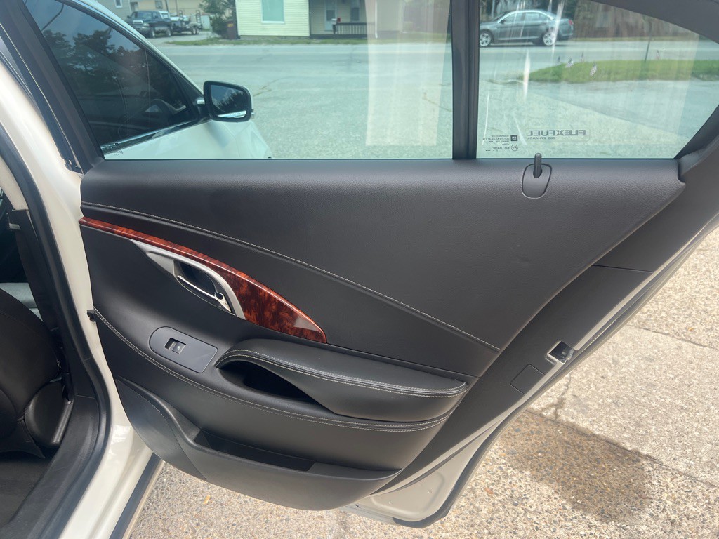 2013 Buick Lacrosse Image 21