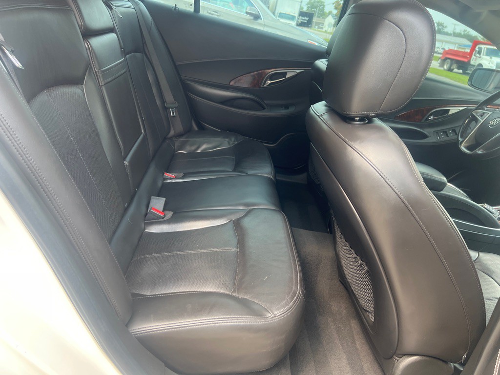 2013 Buick Lacrosse Image 22