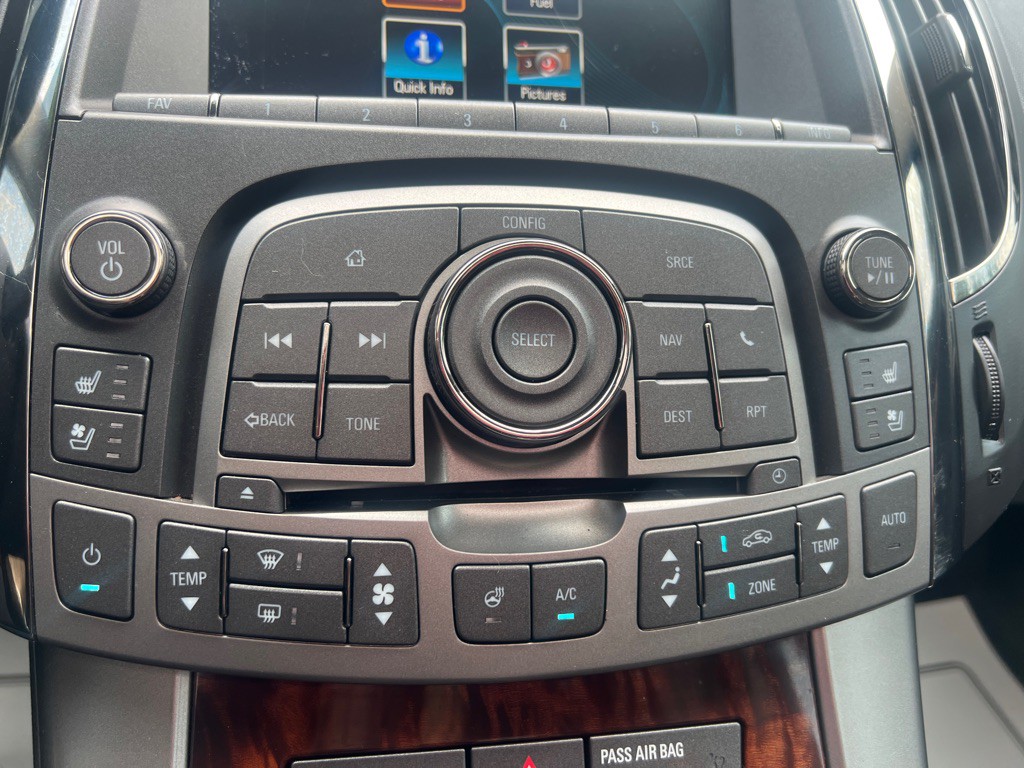 2013 Buick Lacrosse Image 40