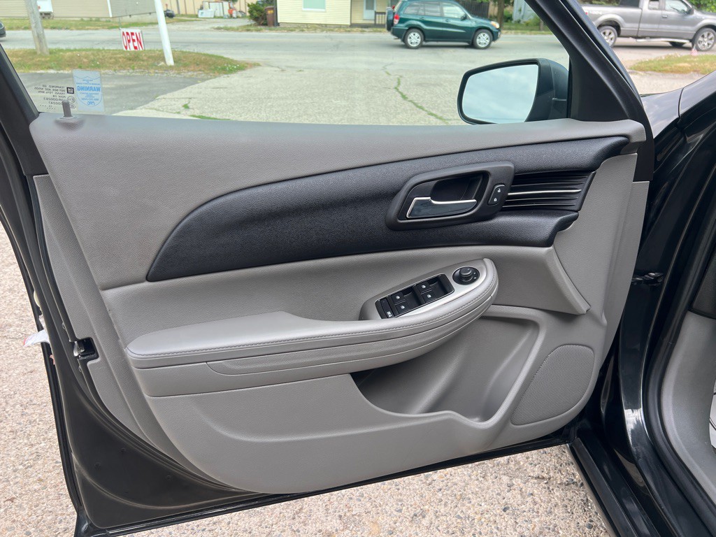 2014 Chevrolet Malibu Image 20