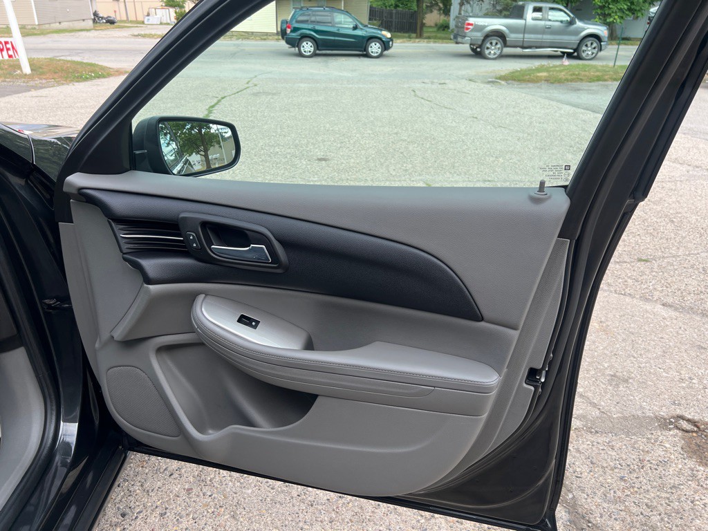 2014 Chevrolet Malibu Image 27