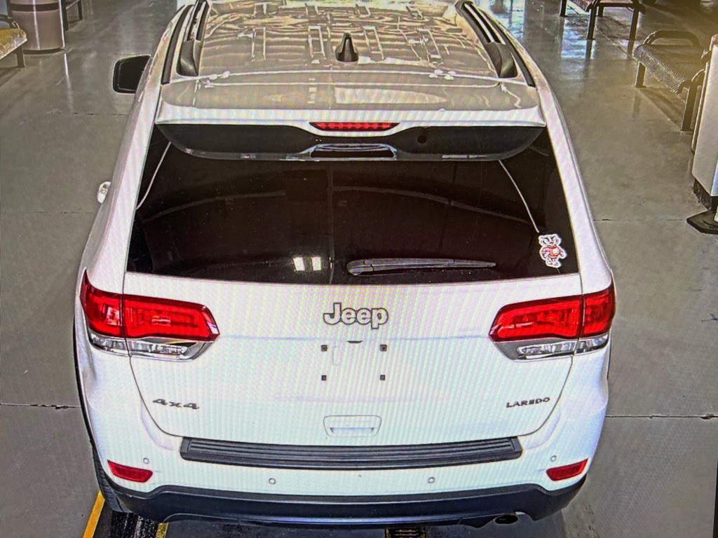 2017 Jeep Grand Cherokee Image 3