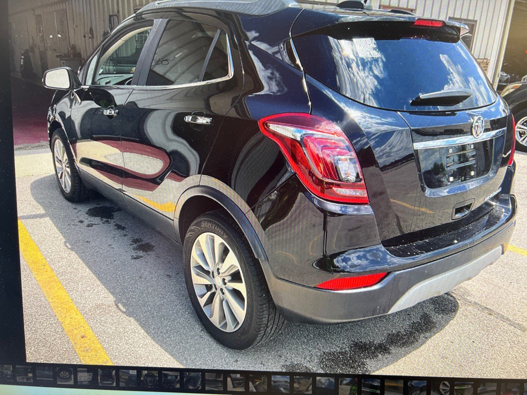 2019 Buick Enclave Image 2