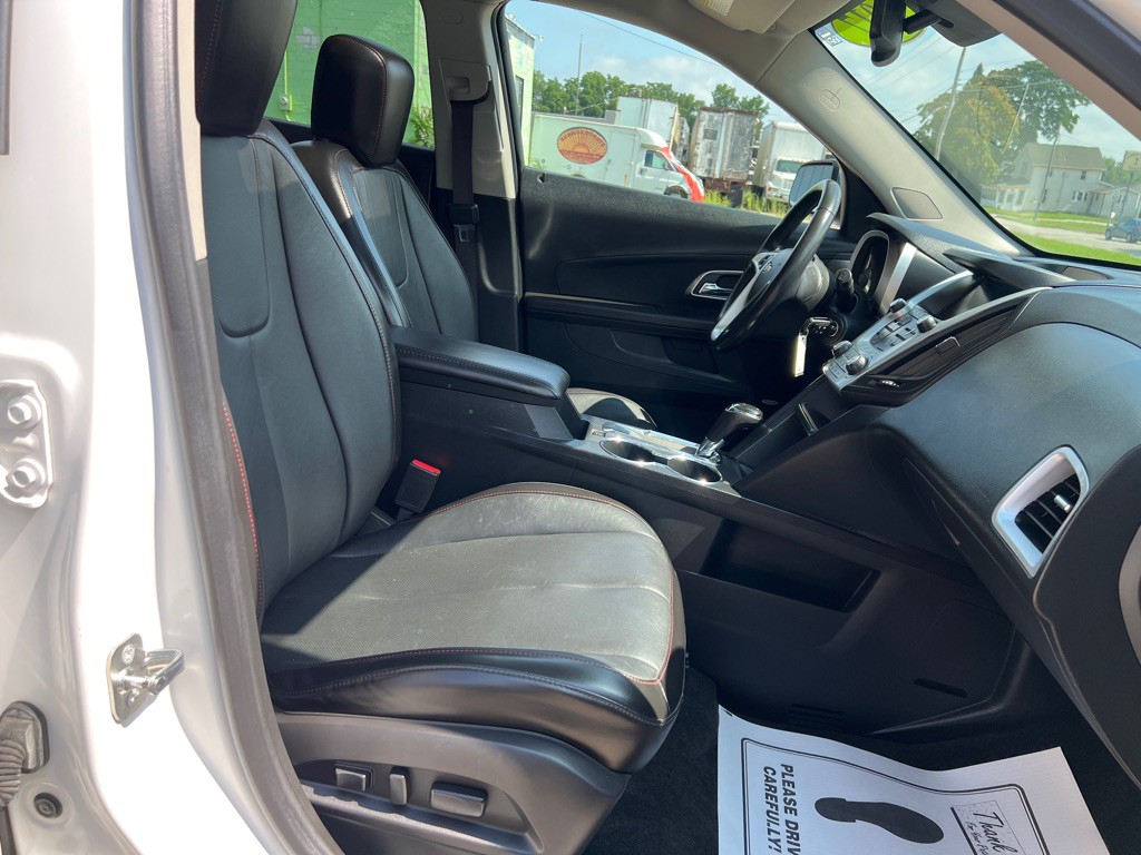 2017 Chevrolet Equinox Image 25