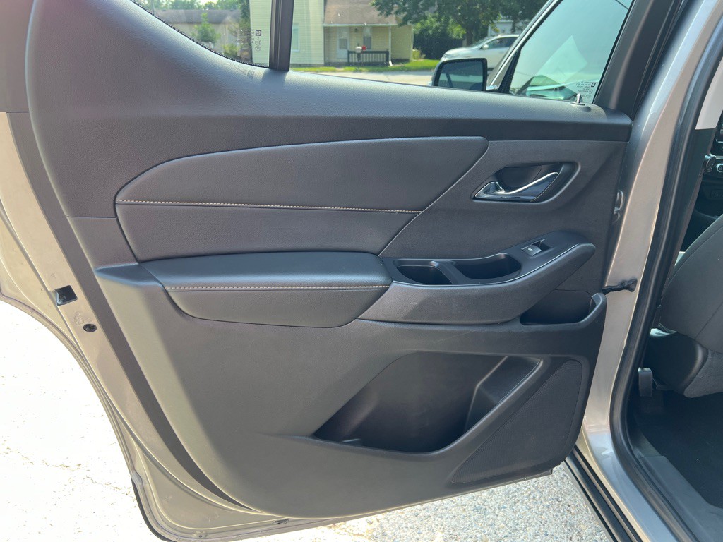 2018 Chevrolet Traverse Image 16