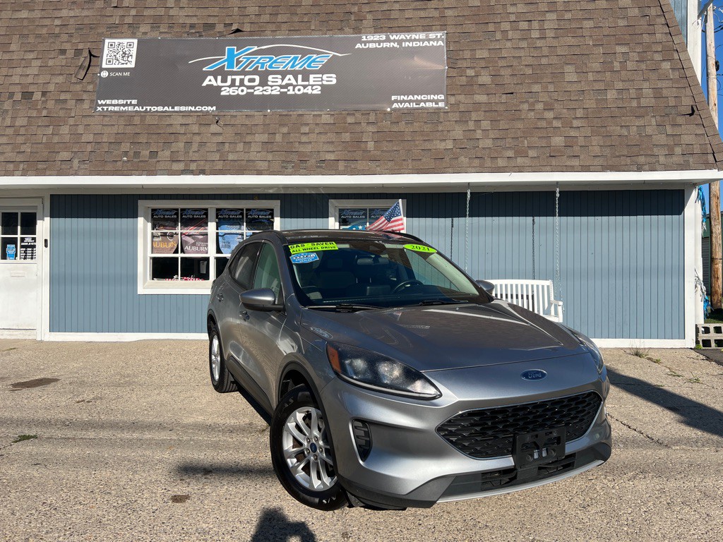 2021 Ford Escape Image 2