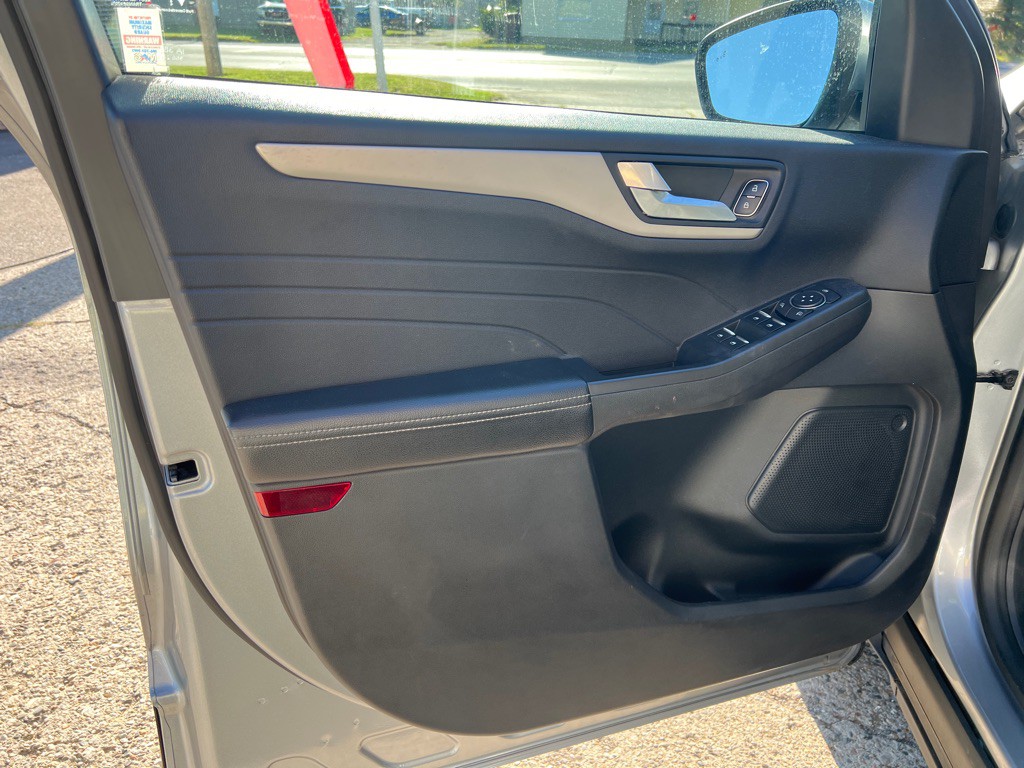 2021 Ford Escape Image 15