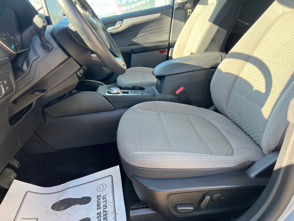 2021 Ford Escape Image 16