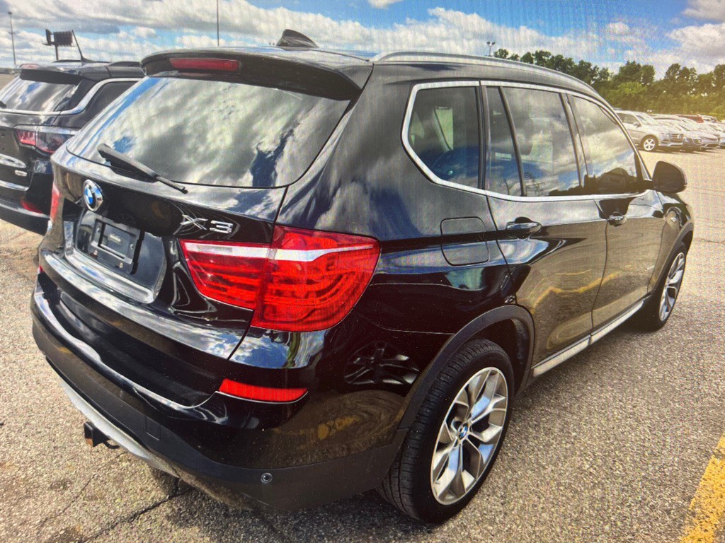 2016 BMW X3 Image 3