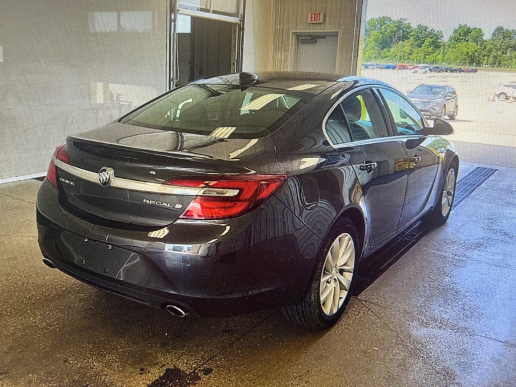 2016 Buick Regal Image 3