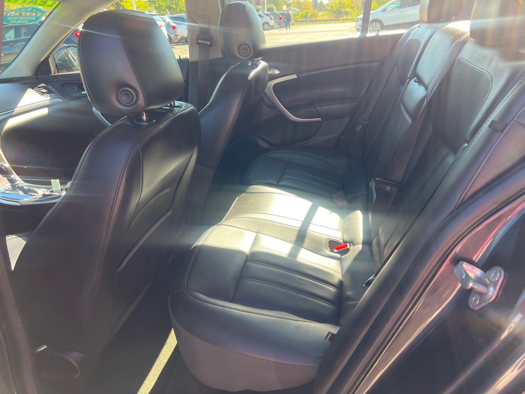 2016 Buick Regal Image 17