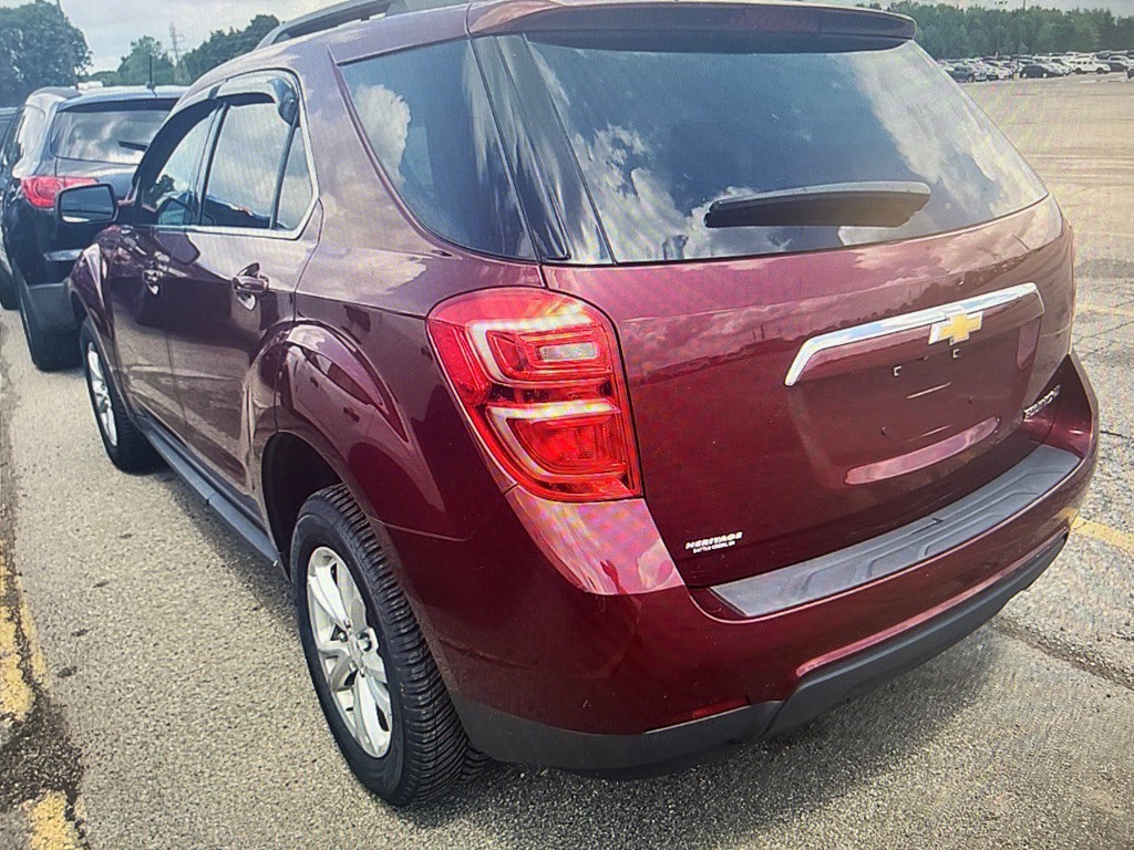 2016 Chevrolet Equinox Image 2