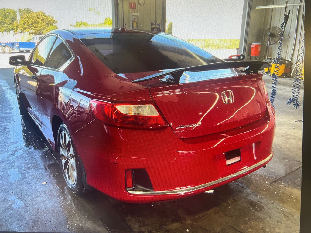 2013 Honda Accord Image 2