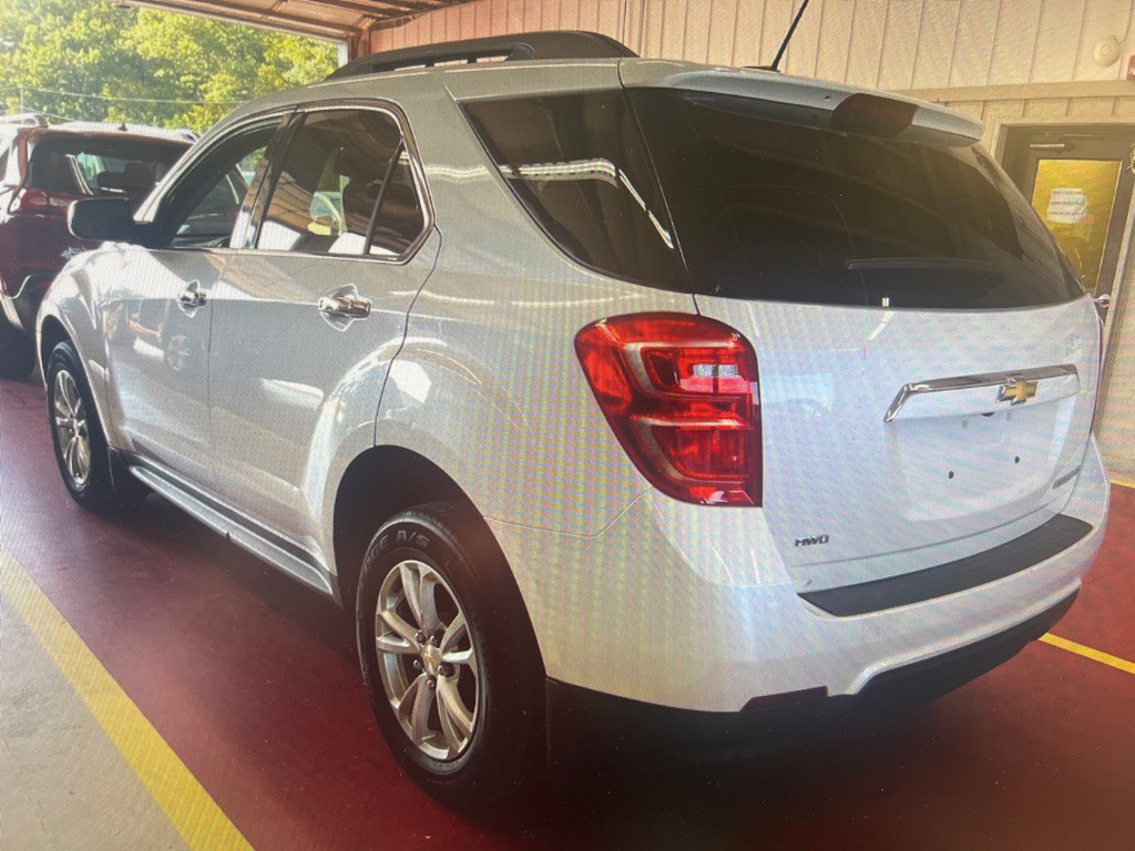 2016 Chevrolet Equinox Image 2