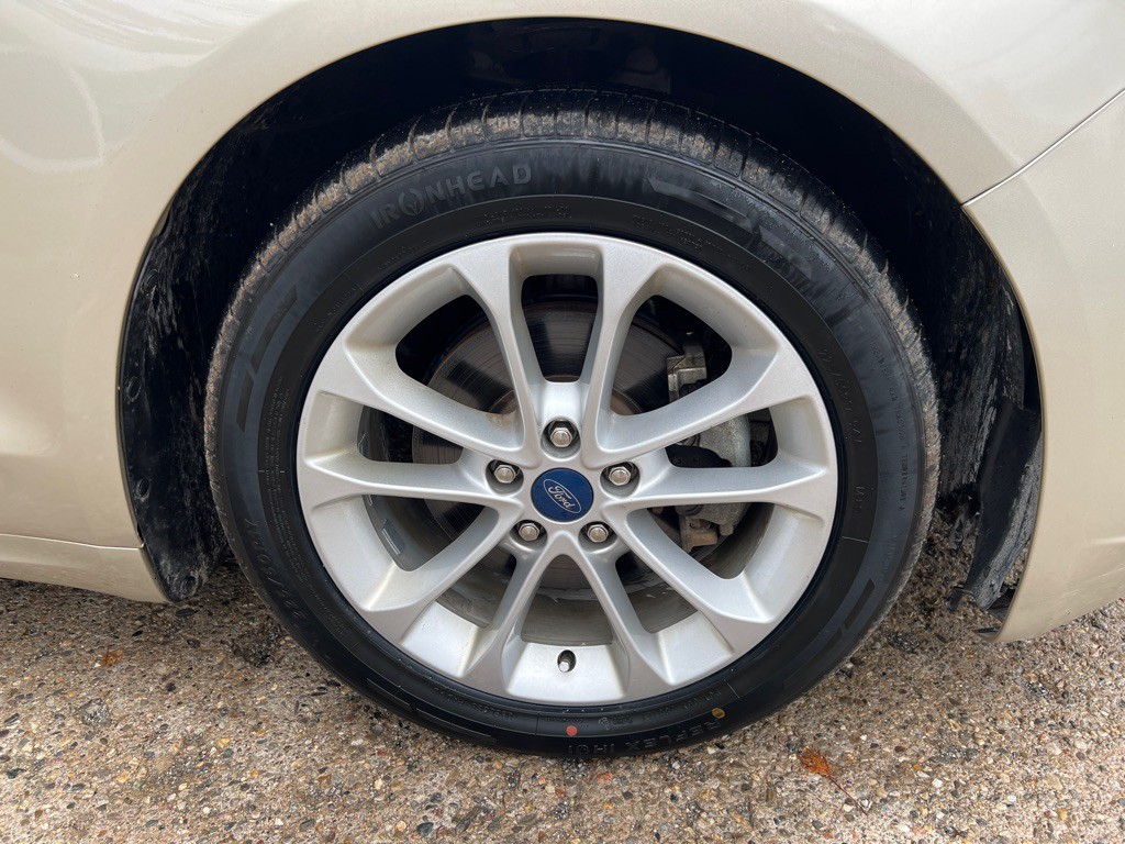 2019 Ford Fusion Image 11