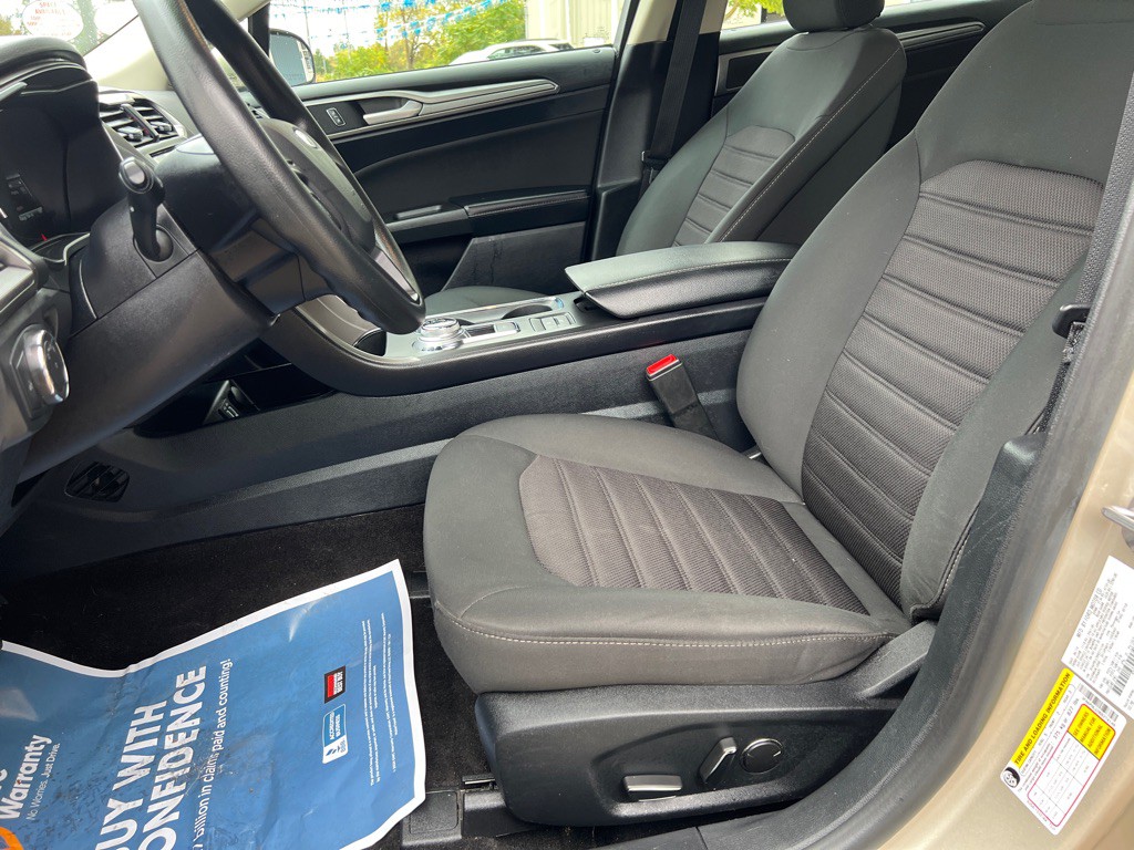 2019 Ford Fusion Image 16