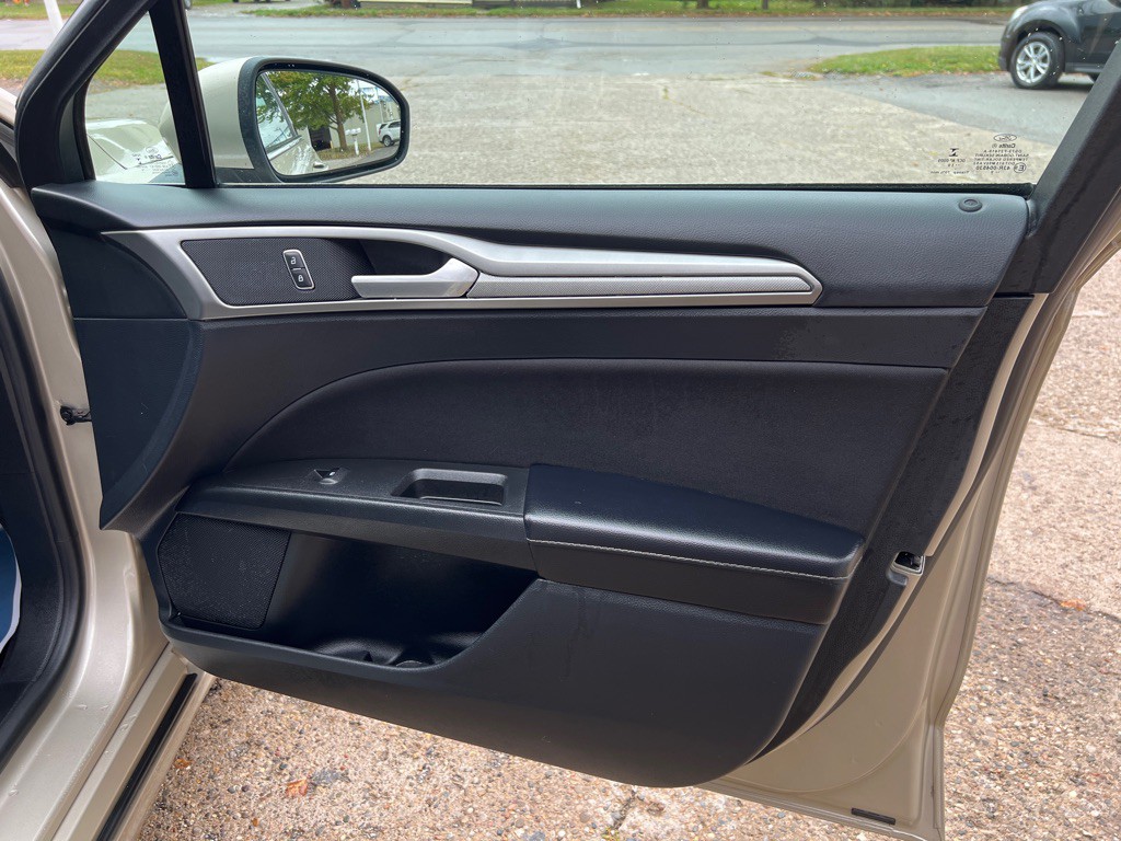 2019 Ford Fusion Image 22