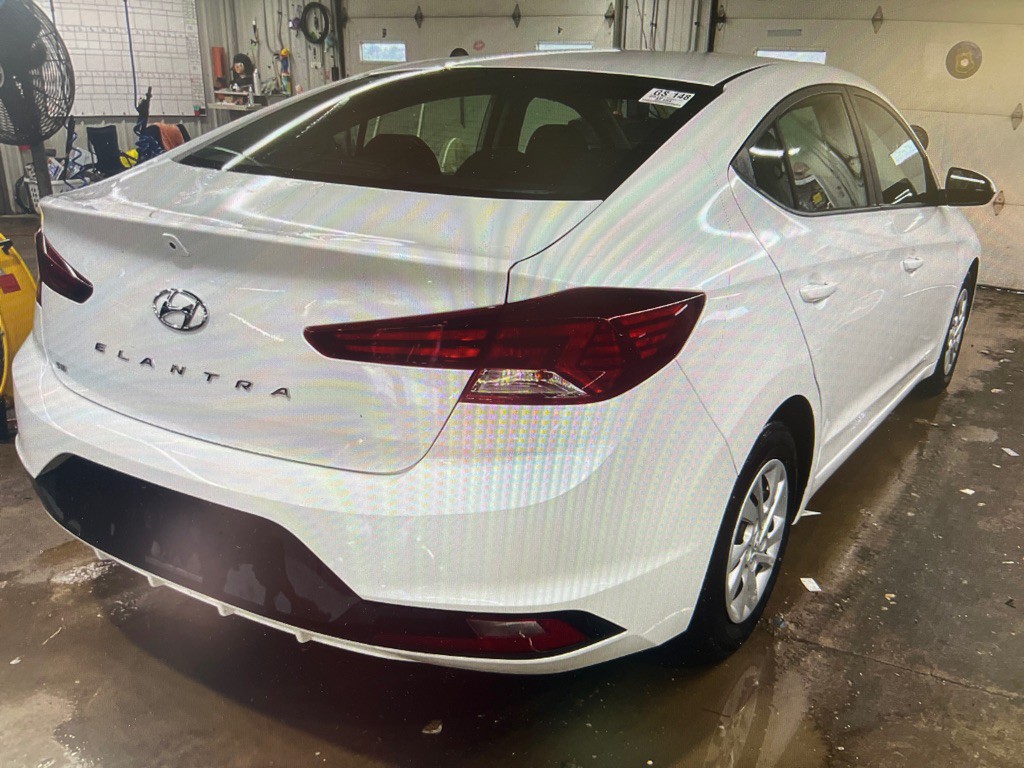 2019 Hyundai Elantra Image 4
