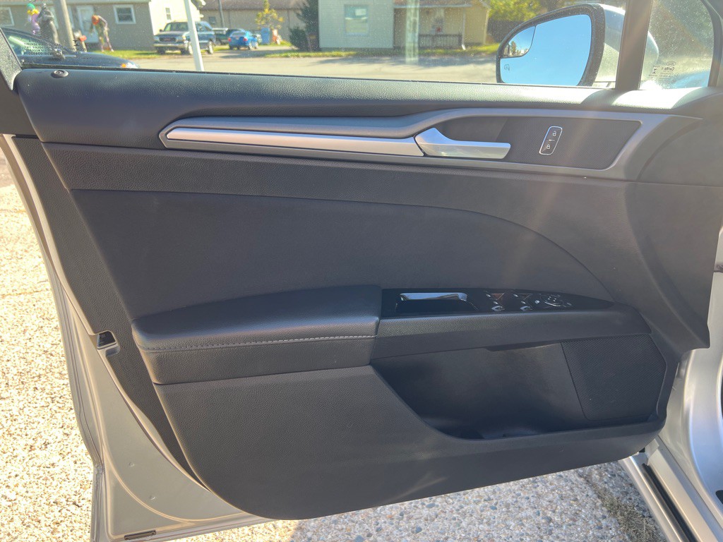 2016 Ford Fusion Image 15