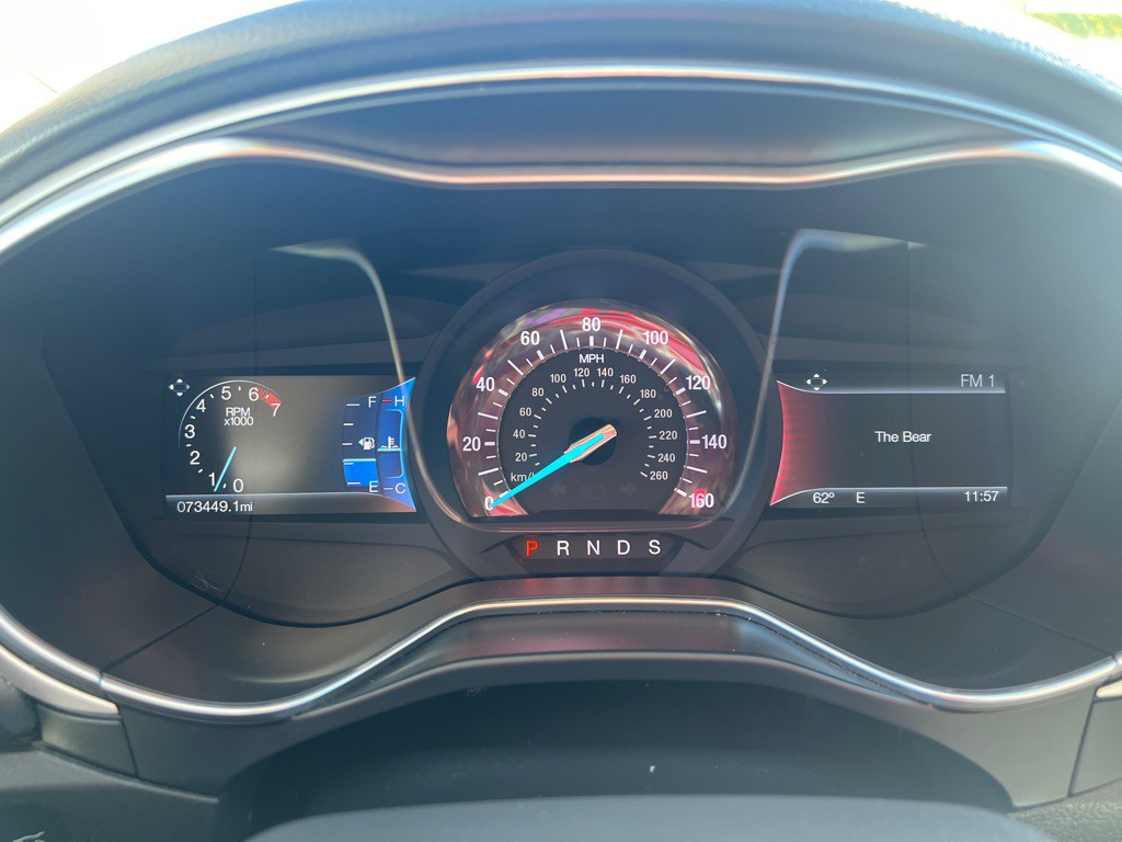2016 Ford Fusion Image 28