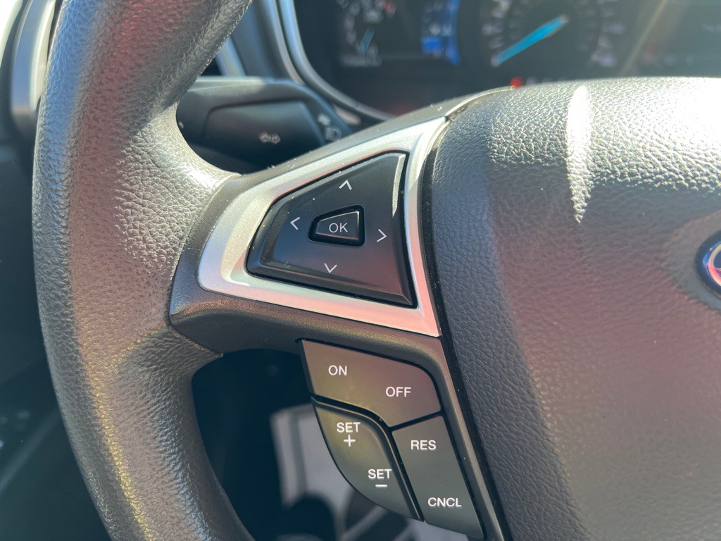 2016 Ford Fusion Image 30