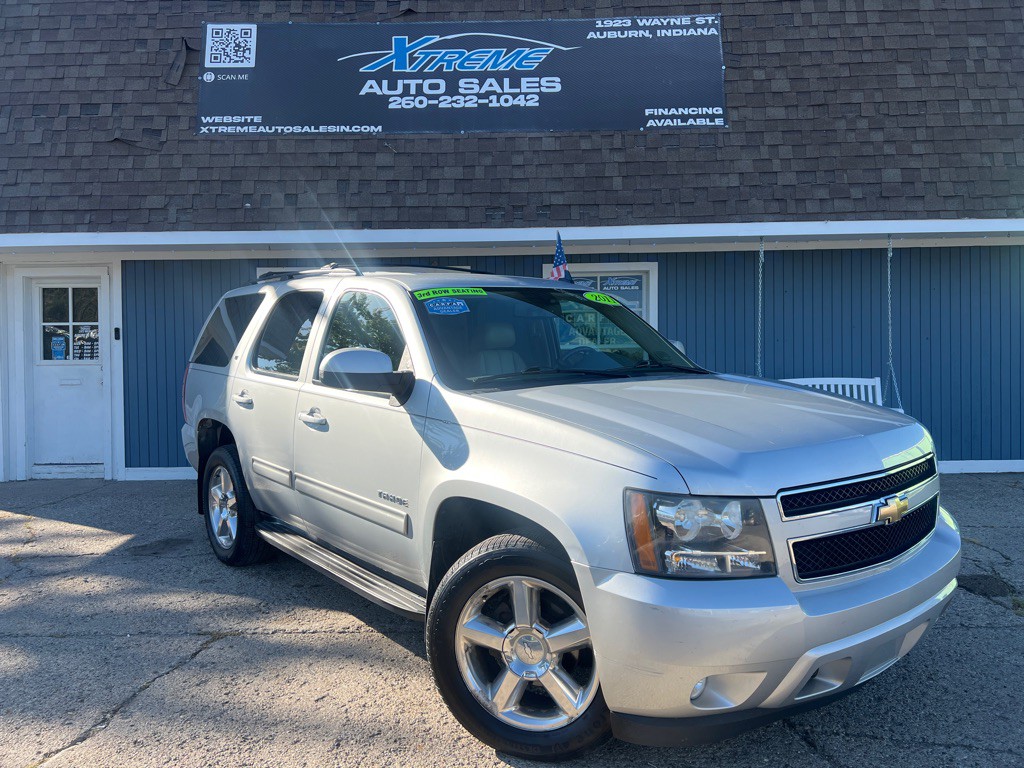 2011 Chevrolet Tahoe Image 2