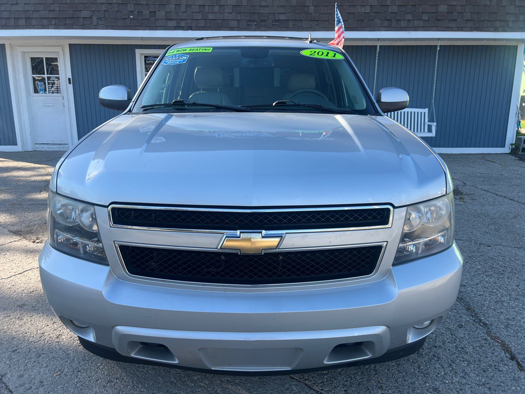 2011 Chevrolet Tahoe Image 3
