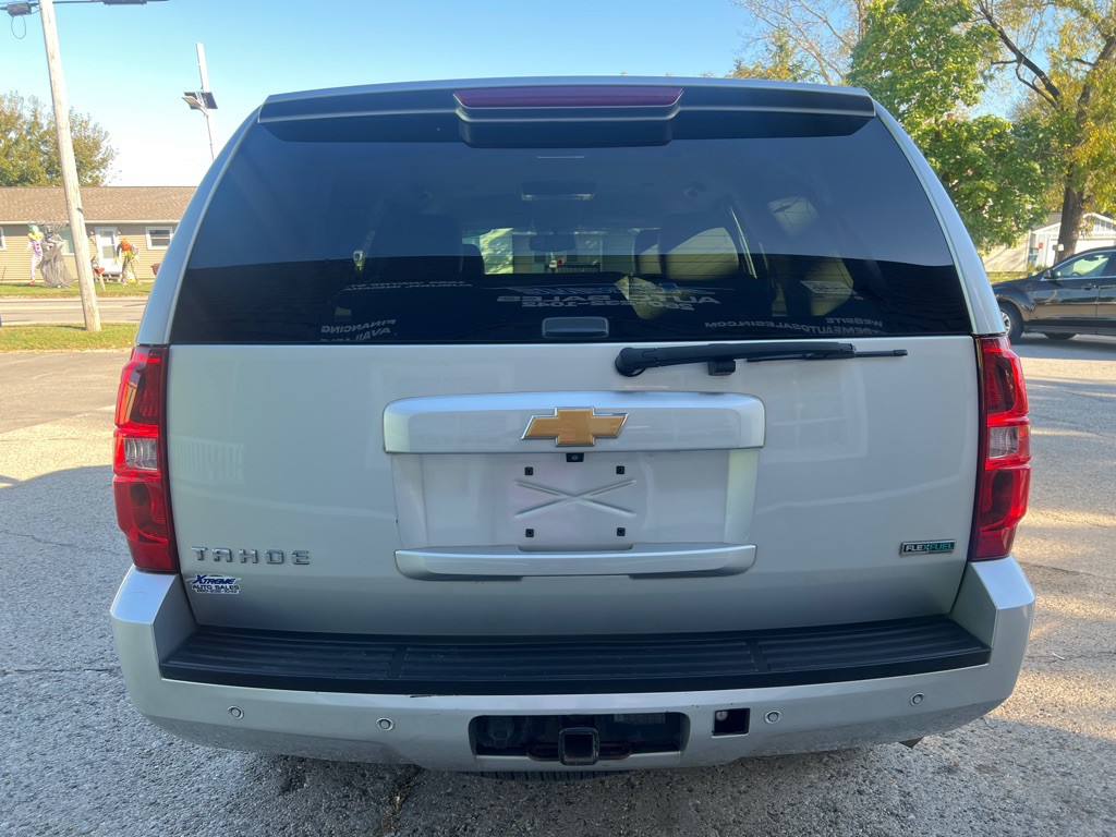 2011 Chevrolet Tahoe Image 7