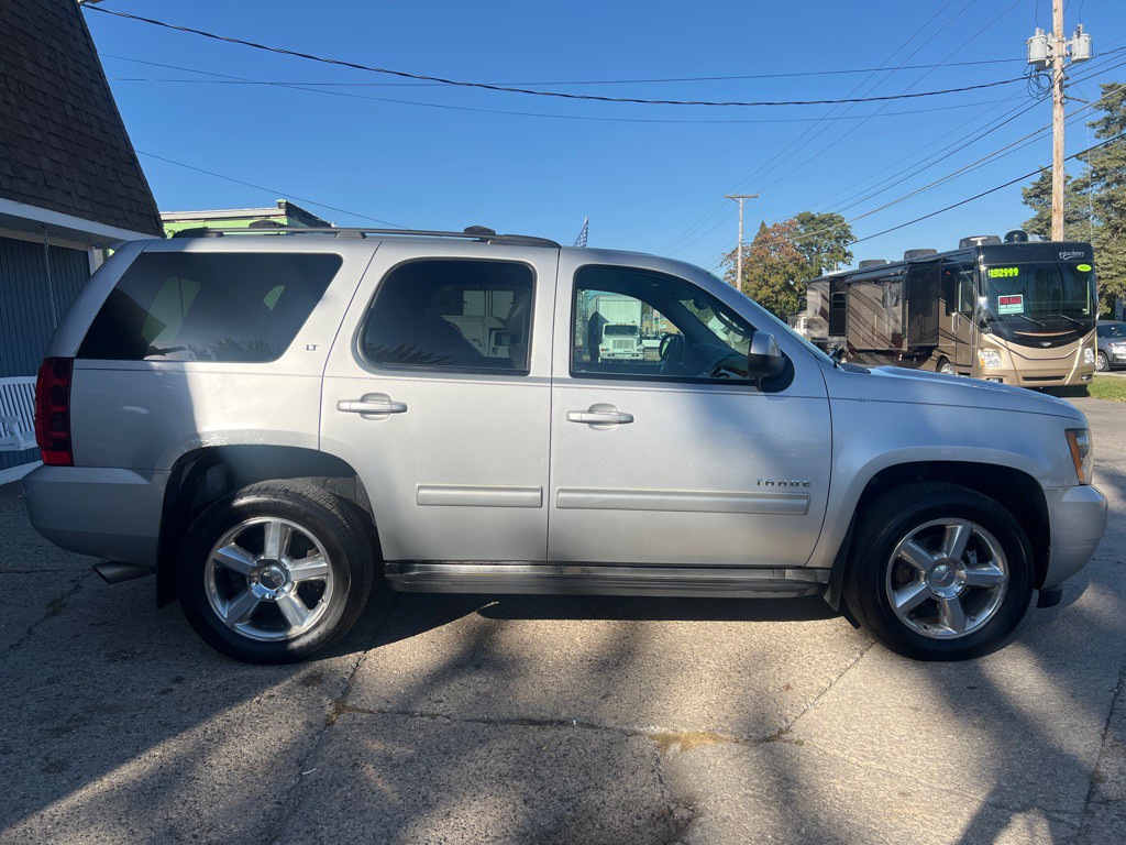 2011 Chevrolet Tahoe Image 9