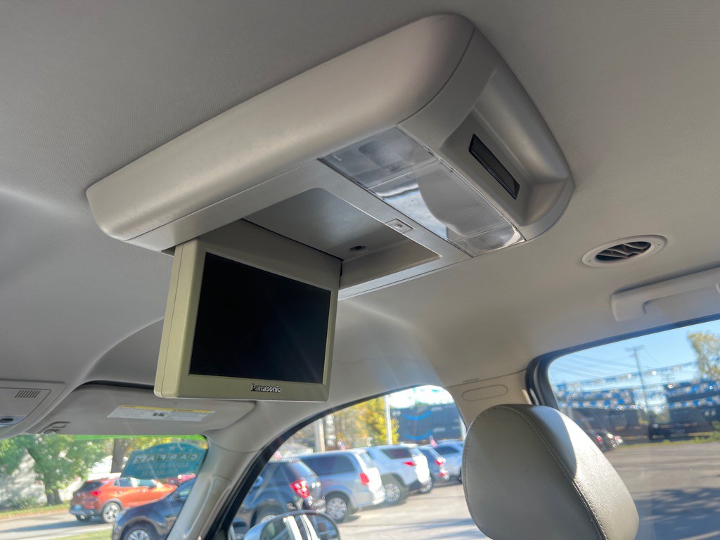 2011 Chevrolet Tahoe Image 19