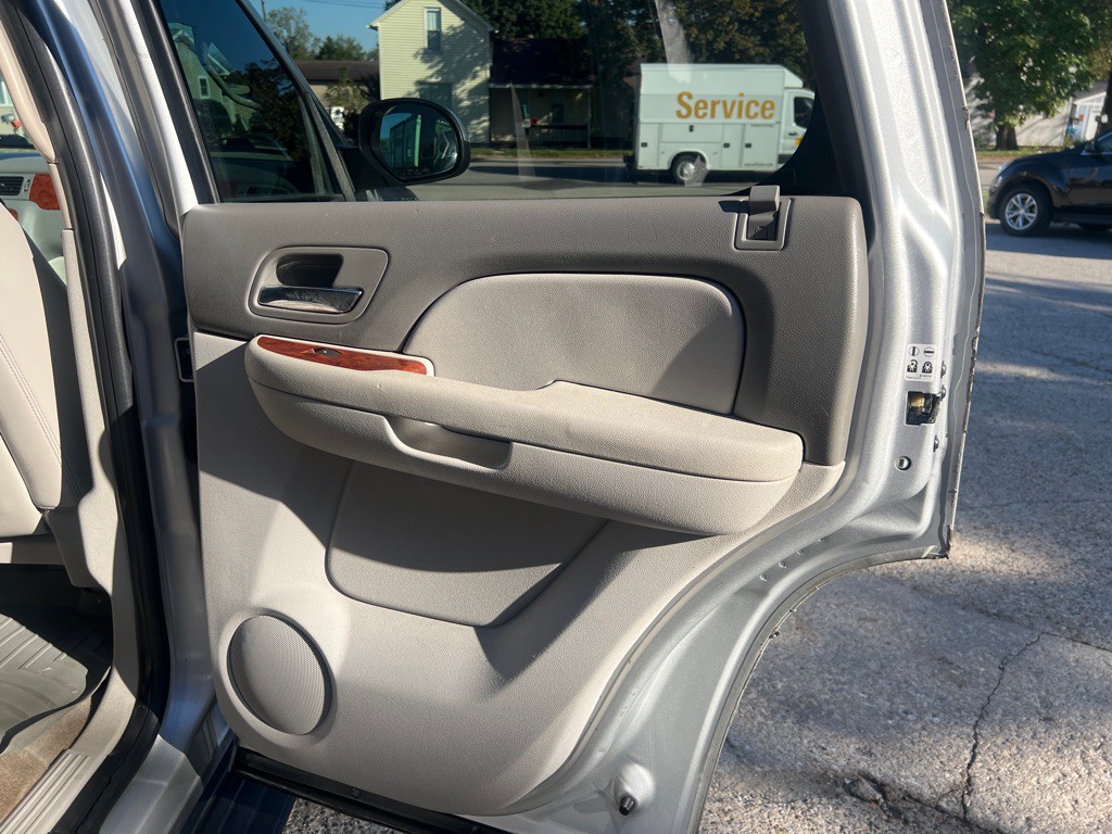 2011 Chevrolet Tahoe Image 23