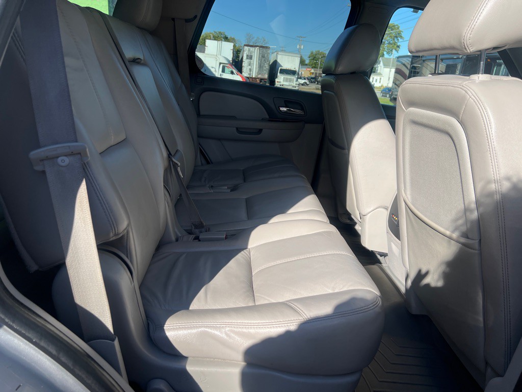 2011 Chevrolet Tahoe Image 24