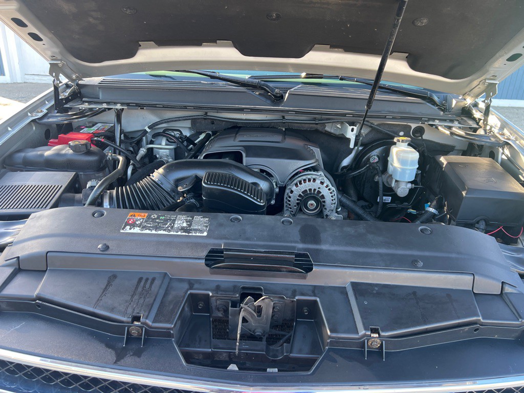 2011 Chevrolet Tahoe Image 28