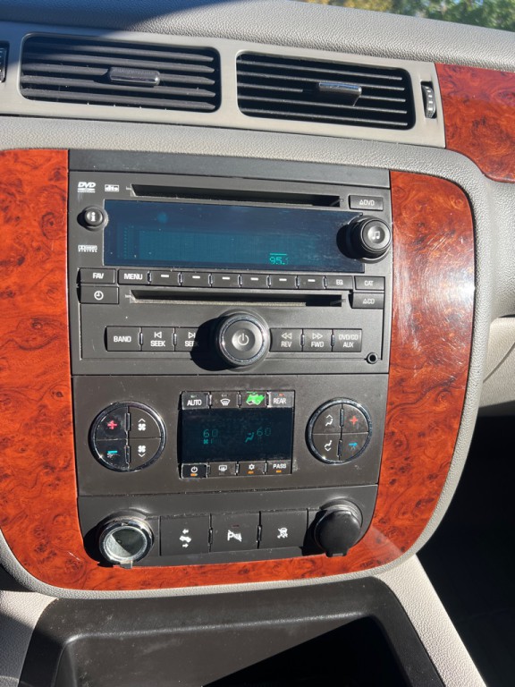 2011 Chevrolet Tahoe Image 39