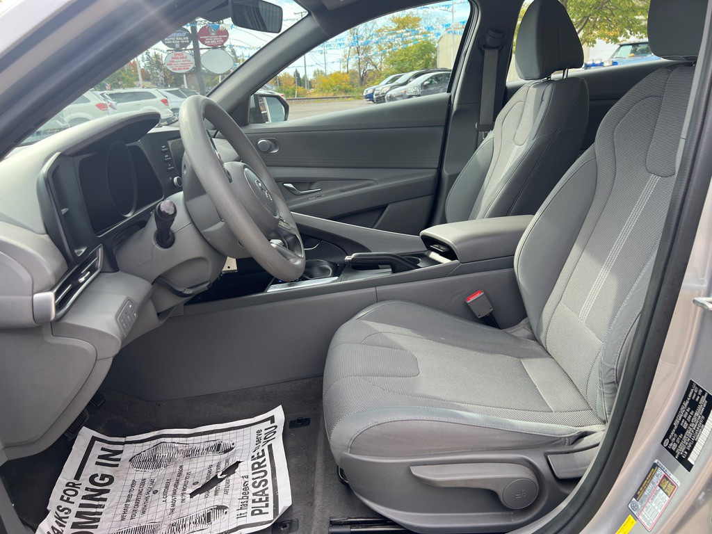 2021 Hyundai Elantra Image 14