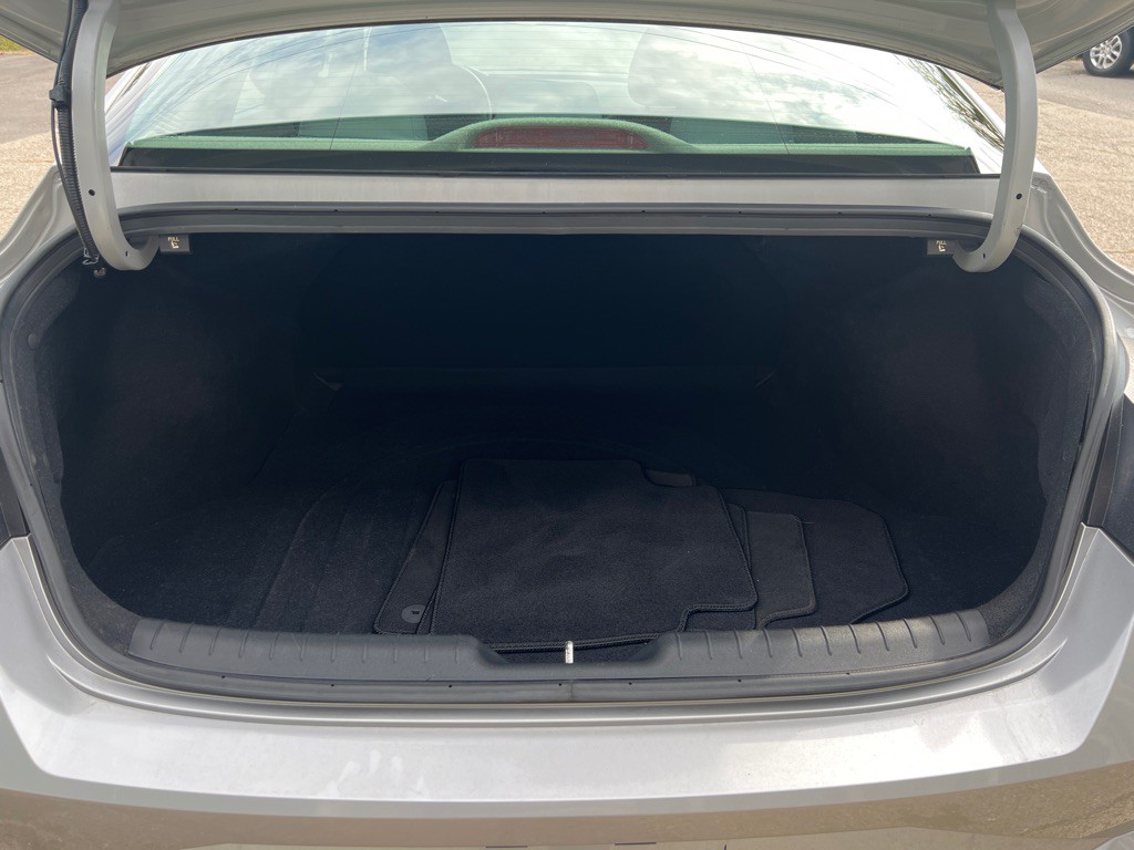 2021 Hyundai Elantra Image 17