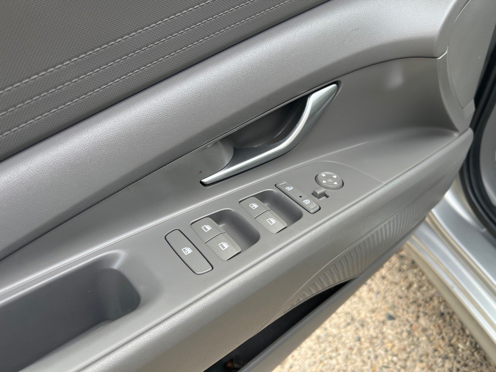 2021 Hyundai Elantra Image 23