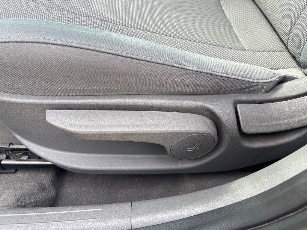 2021 Hyundai Elantra Image 24