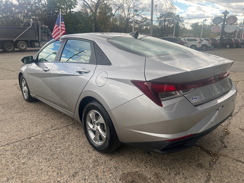 2021 Hyundai Elantra Image 46