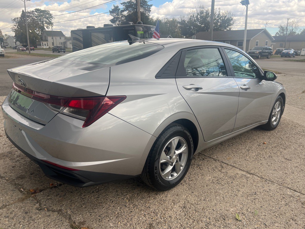 2021 Hyundai Elantra Image 48