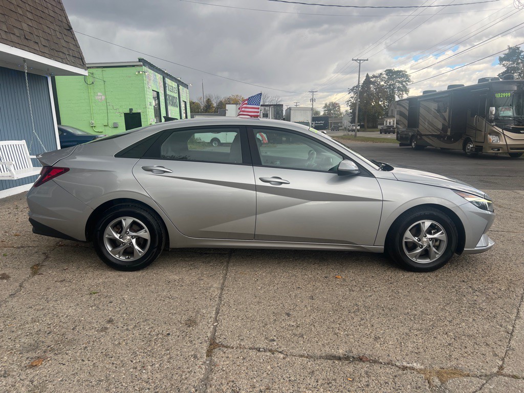 2021 Hyundai Elantra Image 49