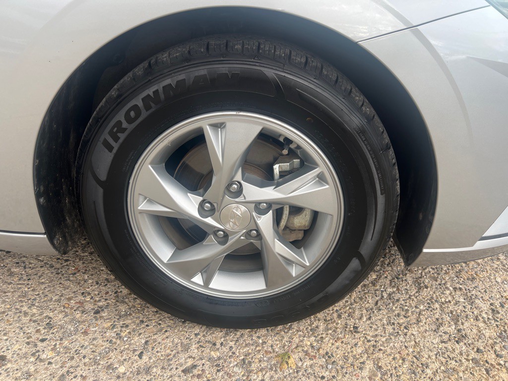 2021 Hyundai Elantra Image 51