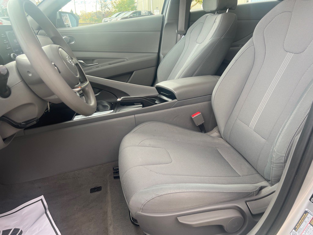 2021 Hyundai Elantra Image 54