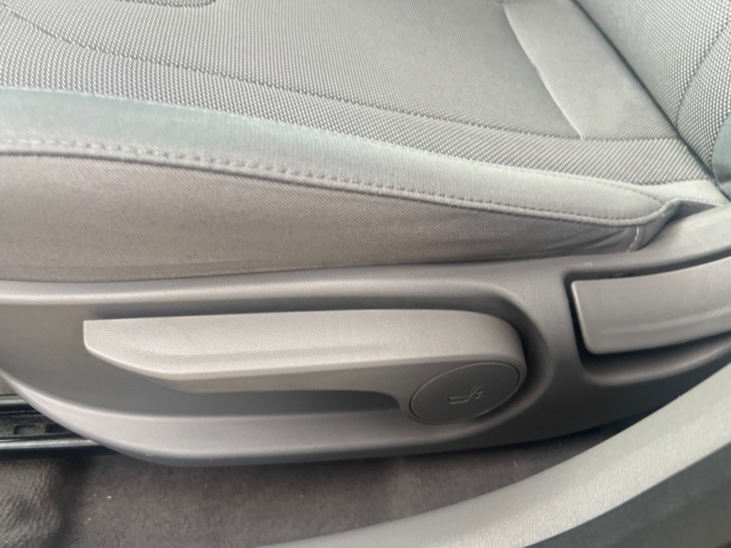 2021 Hyundai Elantra Image 64