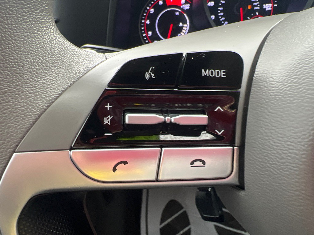 2021 Hyundai Elantra Image 68