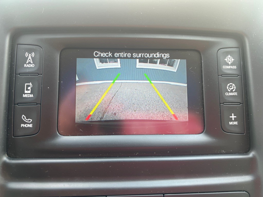 2016 Chrysler 200 Image 33