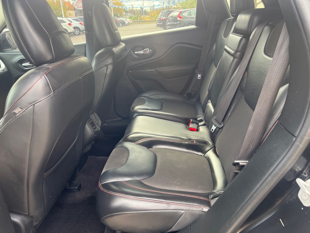 2016 Jeep Cherokee Image 19