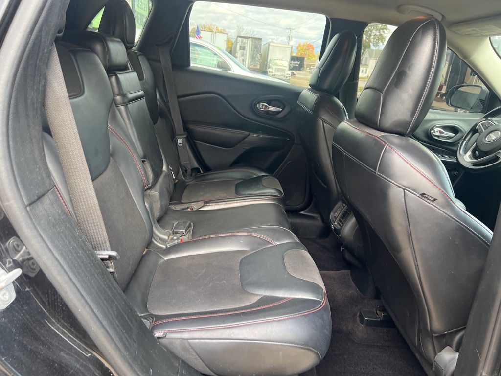 2016 Jeep Cherokee Image 22