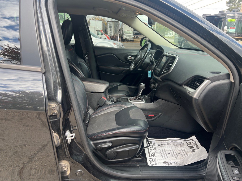 2016 Jeep Cherokee Image 24