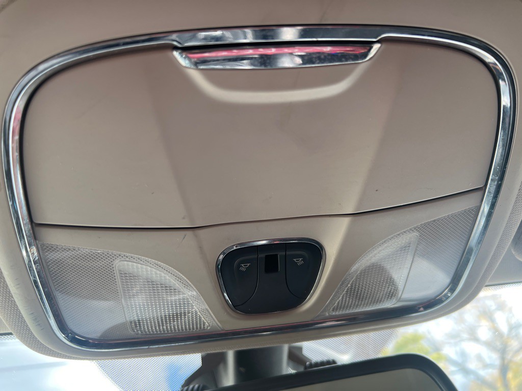 2016 Jeep Cherokee Image 43